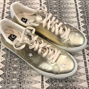Veja X Madewell Size 8 Gold Leather Sneakers